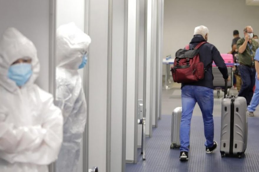 20210728142825_los_testeos_en_ezeiza_a_los_viajeros_que_llegan_desde_brasil_chile_y_mexico_1151133