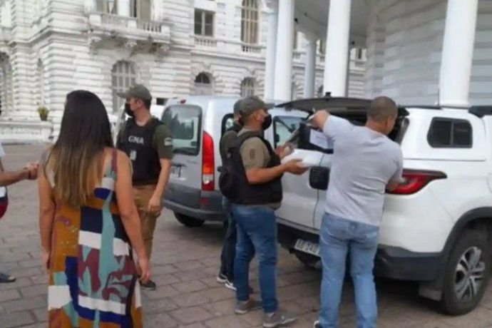 allanamiento-la-plata-gestapo-antisindical2jpg