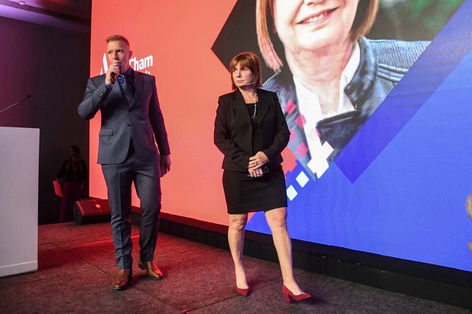 524495-bullrich-t-c3-a9lam-20