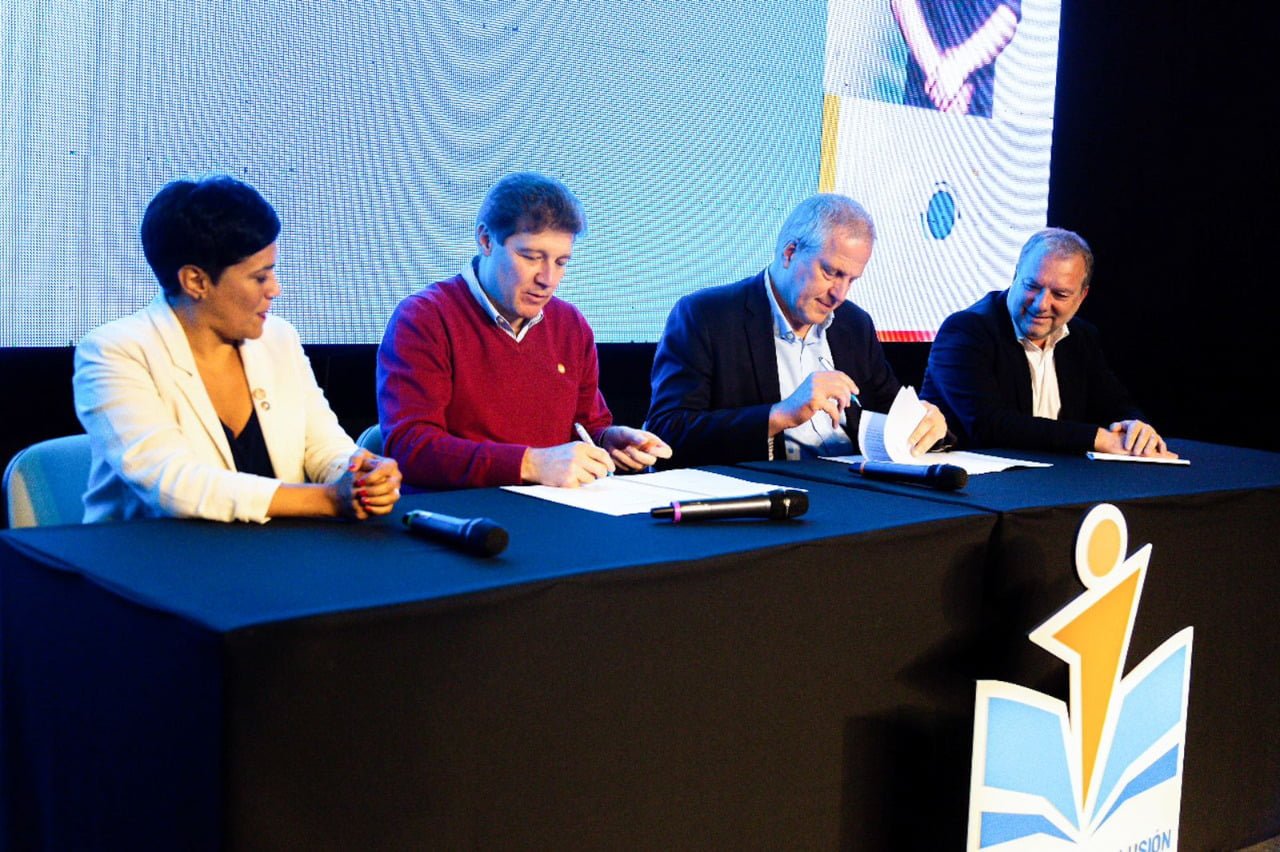 744c4186-8013-41a1-9a00-173768ba027a