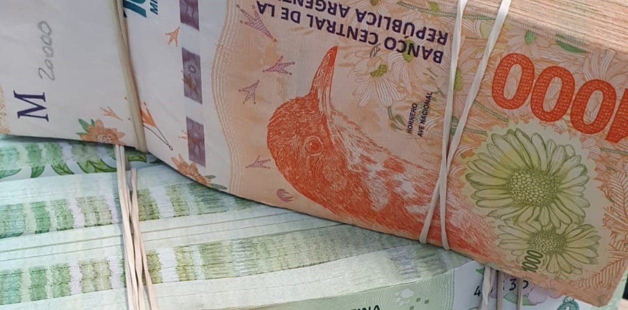 6HLPYjbEc_1256x620__1