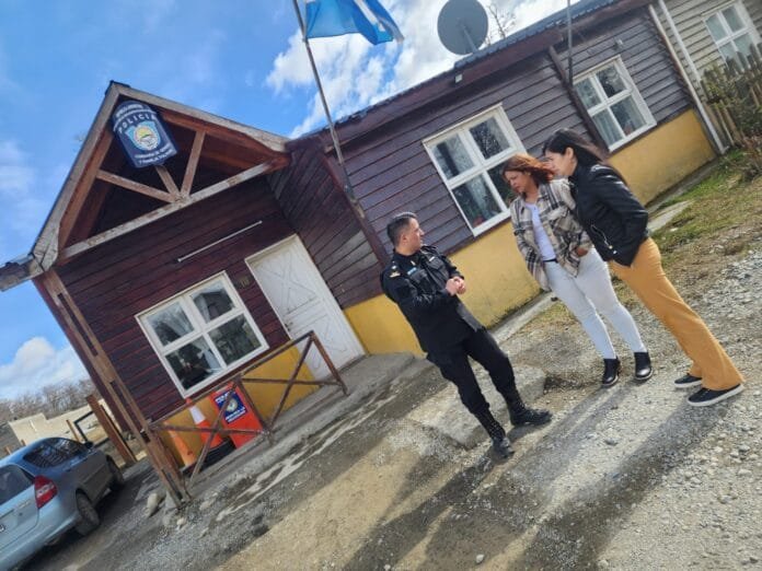 8df405a8-18e6-404b-bcc5-a2c7e4b5f88e