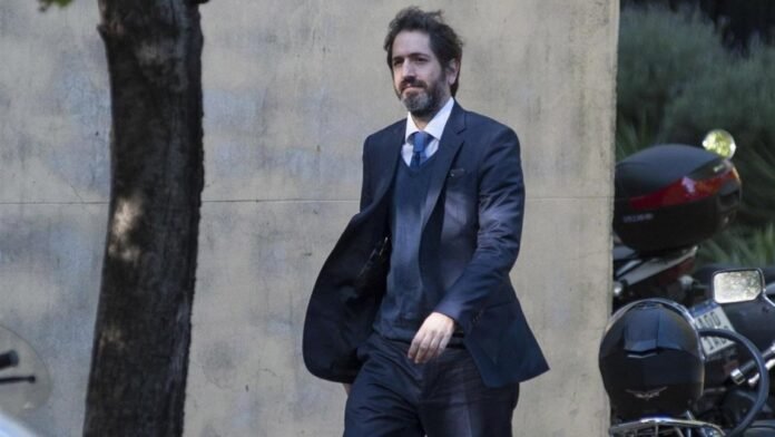 5bbfe766802c5_940_529!