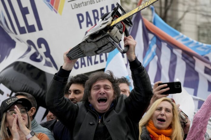 20251019123901_milei_motosierrra