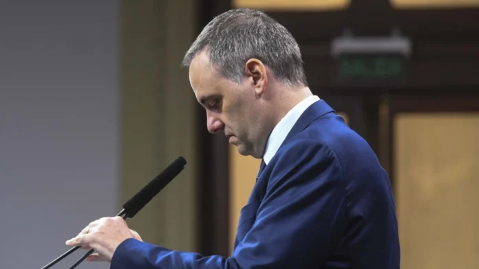 65c410b19e05d_940_529!